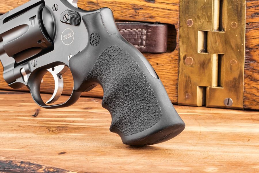 Hogue Black OverMolded Revolver Grip