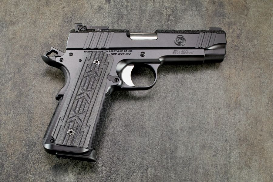 1911 Grips, Ragnarok, Carbon Fiber, Government/Commander