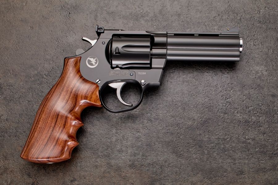 Hogue Pau Ferro Revolver Grip