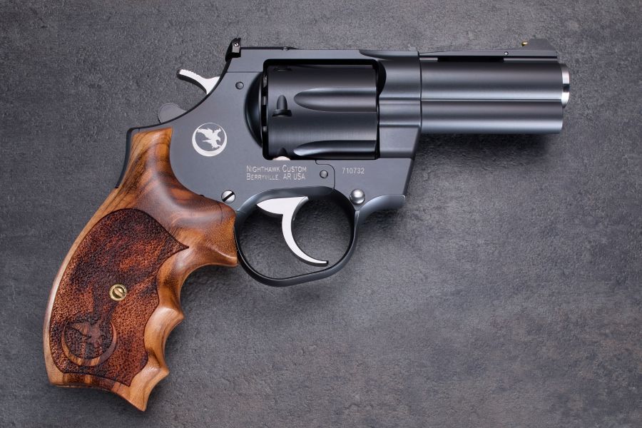 Hogue Goncalo Alves Bantam Wood Grip